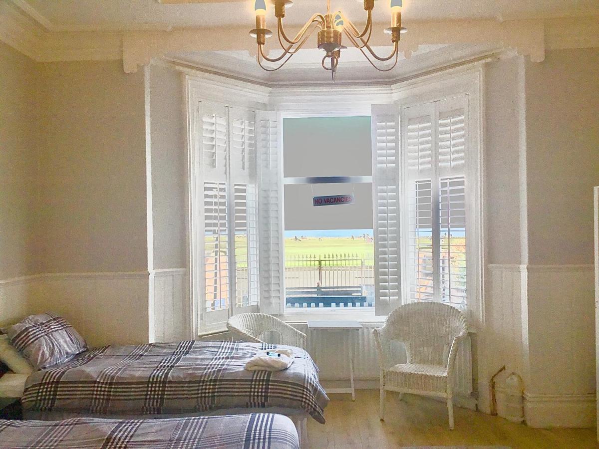 Cara Guesthouse Whitley Bay Esterno foto