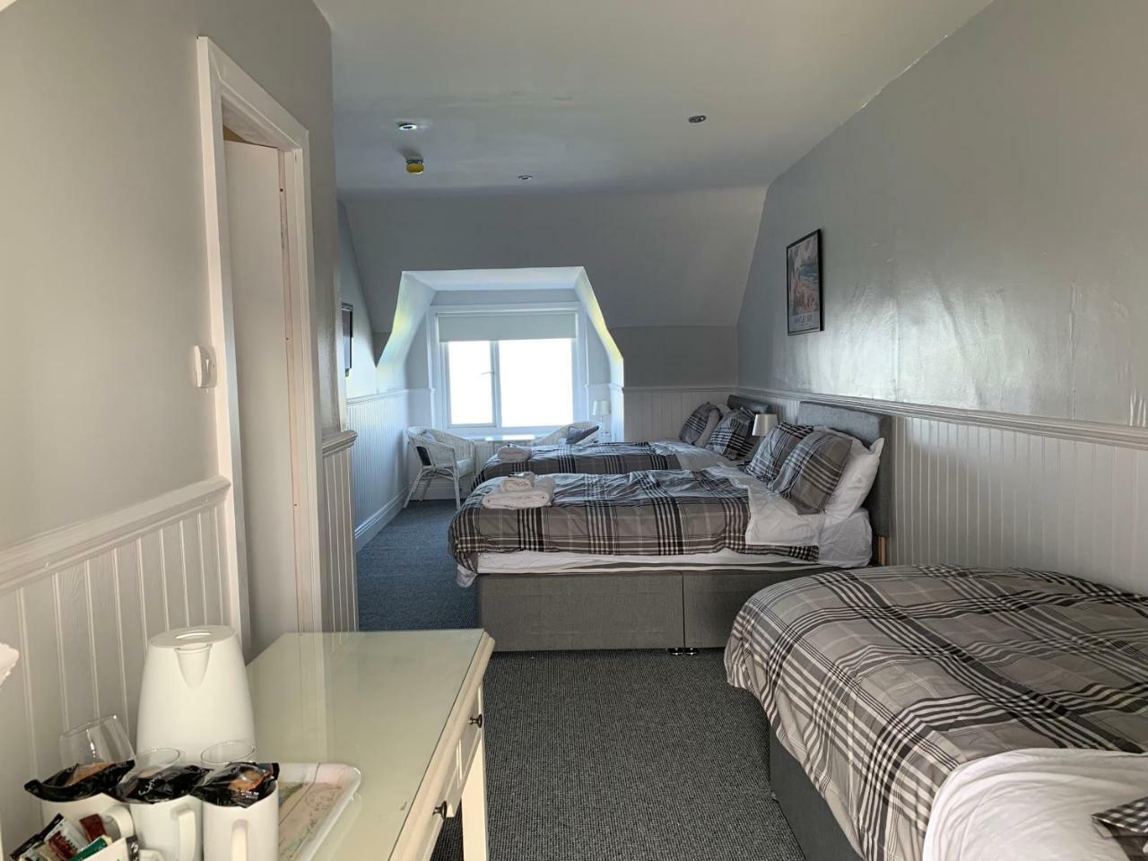Cara Guesthouse Whitley Bay Esterno foto